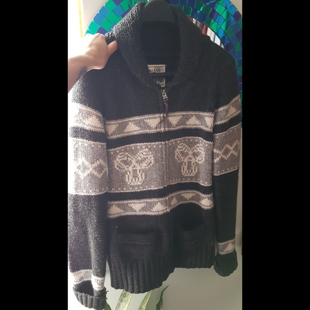 TNA Sea to Sky sweater